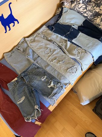 5 pairs of trousers M size