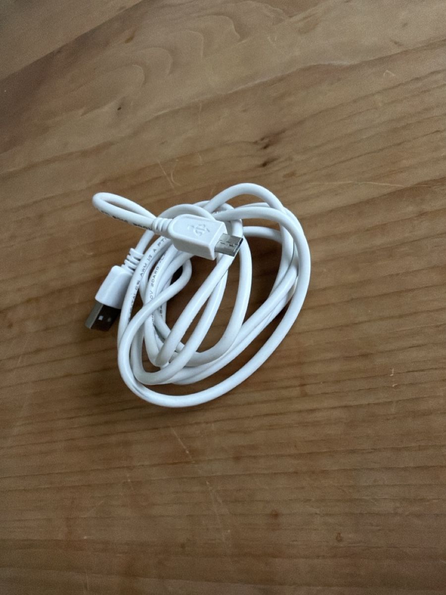 Cavi: Ladekabel Mikro-USB-USB – Usato da Münchenstein venduto da mjaaxx 1