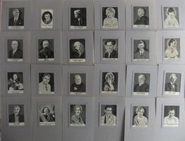 27 Karten Porträts Seidengewebe