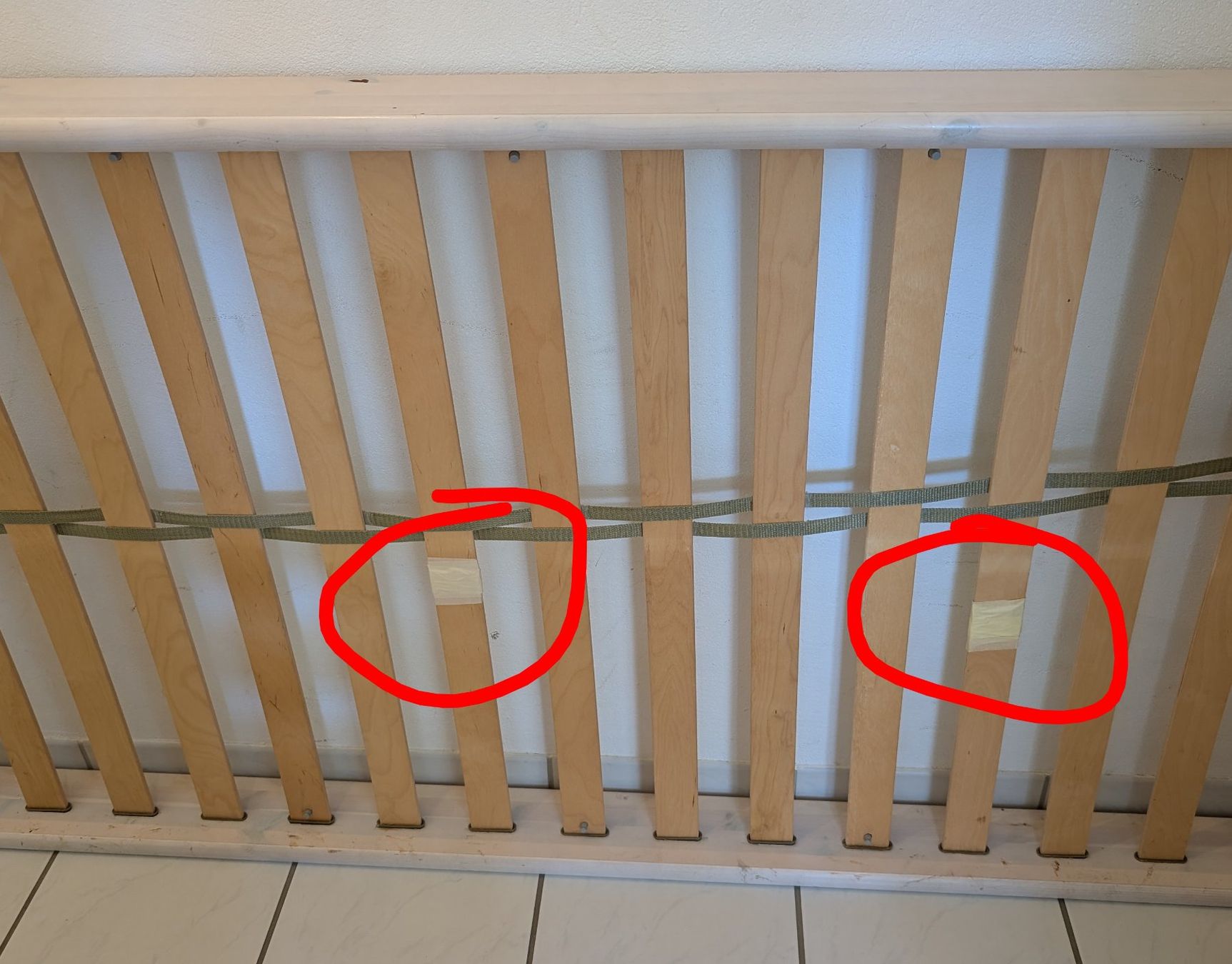 Flexa Letti: Flexa-Kinderbett 90 x 200 cm mit Matratze – Usato da Niederweningen venduto da Davebond888 8