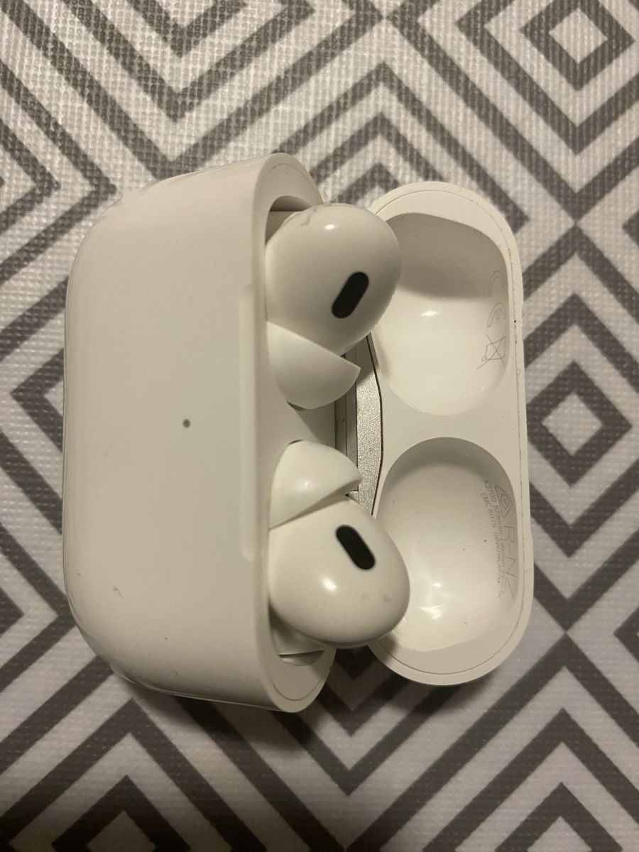 Apple Cuffie: AirPods – Usato da Zürich venduto da muf_lps2 3