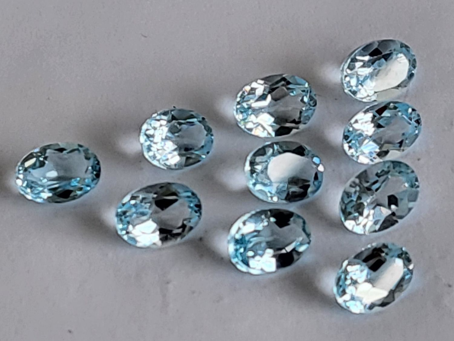 Edelsteine: TOPAZE "Skye Blue" AAA 7 x 5 mm / 0.95 ct – Neu (gemäss Beschreibung) aus La Chaux-de-Fonds von j-aime-les-gemmes