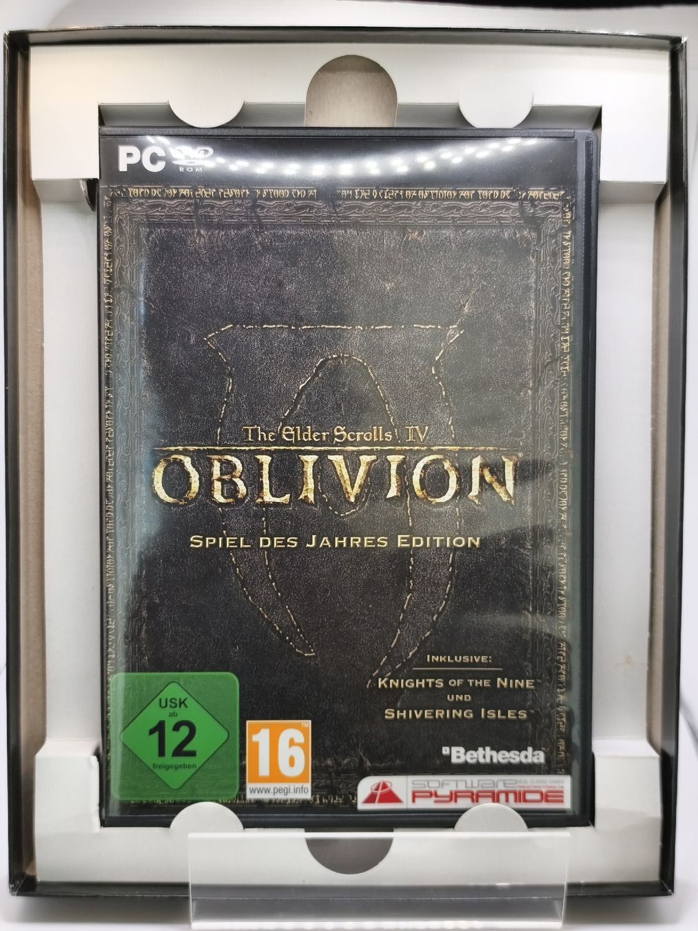 Microsoft Giochi: The Elder Scrolls IV Oblivion - Edition Jeu de l'Année - PC – Usato da Conthey venduto da Th3gr4yf0x 2