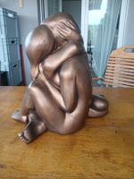 Austin prod.1993 Sculpture  couple enlacé  signé Bergère