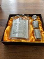 Tragbare Flasche Edelstahl Flachmann Wein Becher Wisky SET !