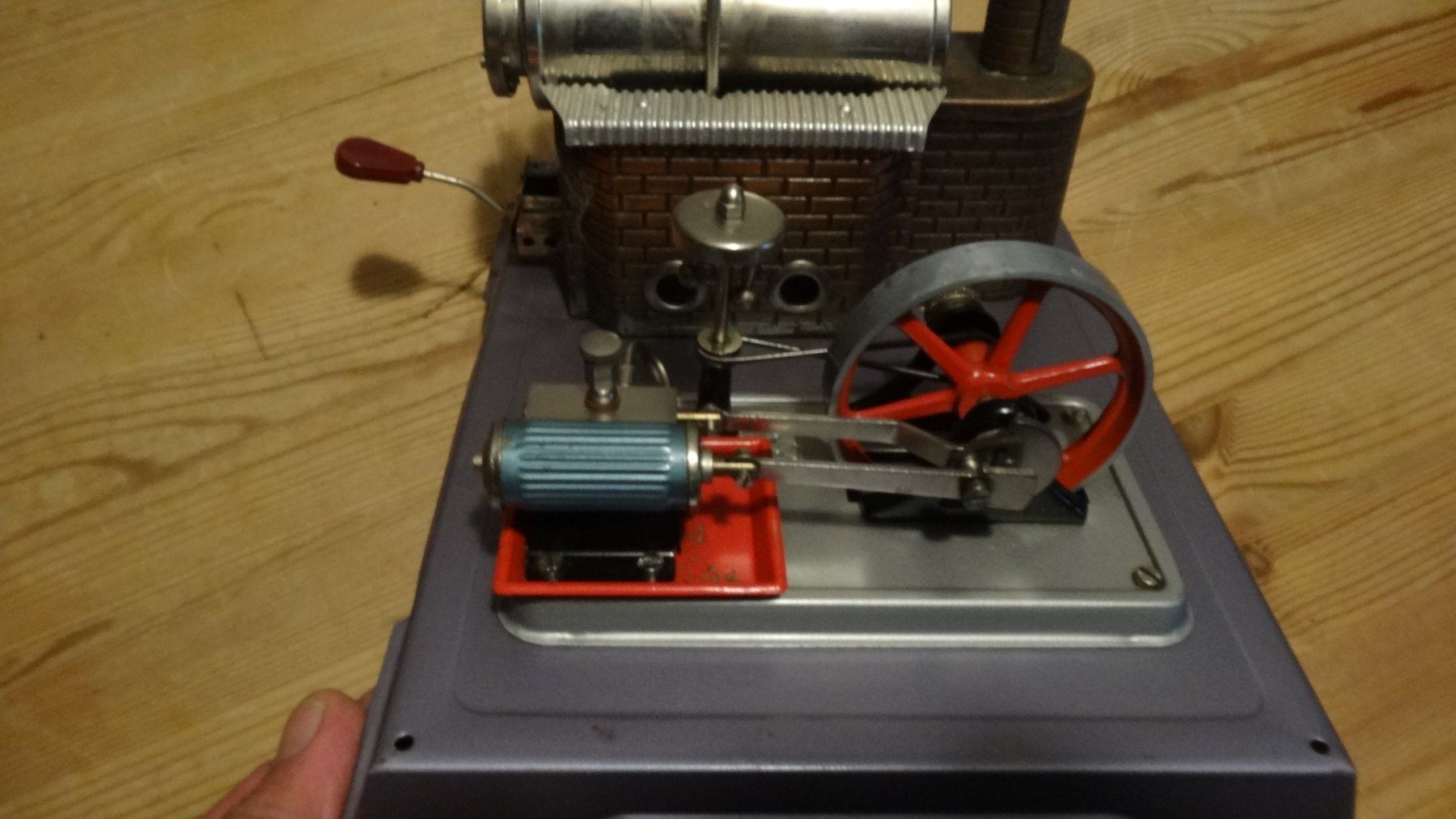 Wilesco Kit di modellismo & Modellini statici: Wilesco  Machine à vapeur ancienne – Usato da Rebeuvelier venduto da falcon58 2