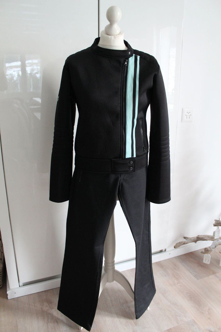 Yes Or No Jacken: Ensemble Veste+Pantalon style motard t.M – Neu (gemäss Beschreibung) aus Agiez von chouchanelle
