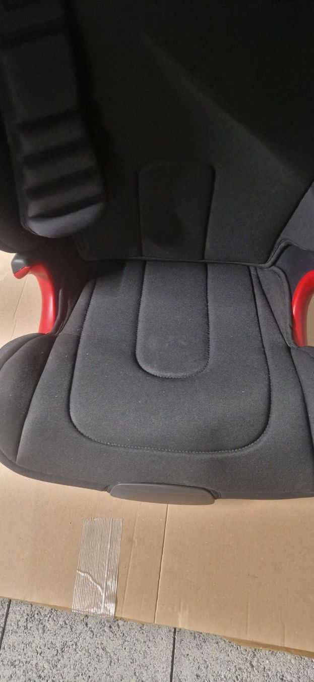 Britax Römer Seggiolini per auto: Autositz Britax Römer – Usato da Geuensee venduto da Pipapaguigrafo 8