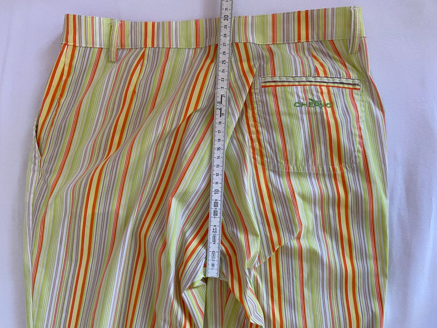 Jeans: leichte Stretch Sommer Damenhose CHERVO Gr. 38 – Usato da Niederrohrdorf venduto da park5 4