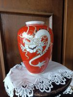 Porzellan Vase 50-60er Jahre handgemalt mit Goldrelief