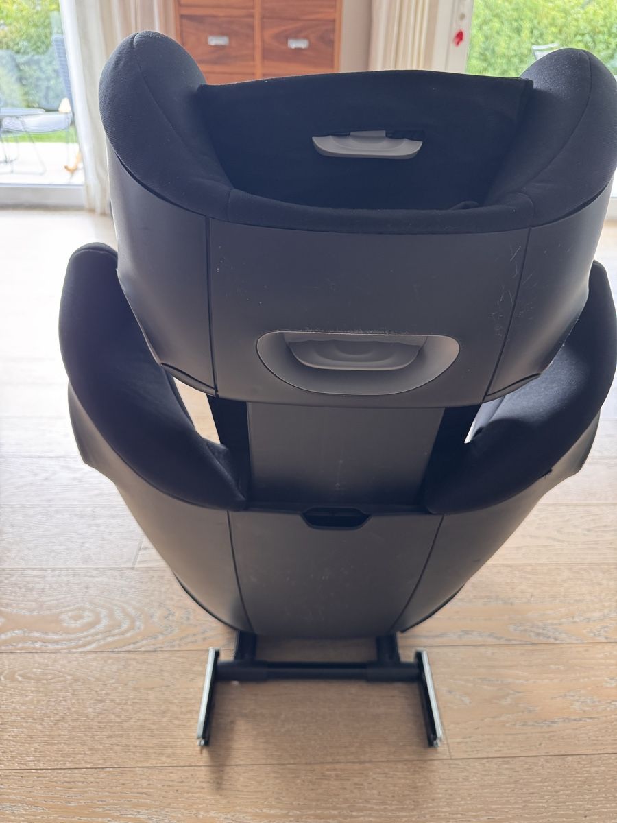 Cybex Seggiolini per auto: Siège auto Cybex Solution S Fix (15-36 Kg) – Usato da Fällanden venduto da clefort 3