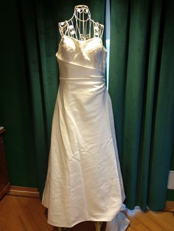 Wedding Dress "Eternity Bride" Brides of Southampton Size 46