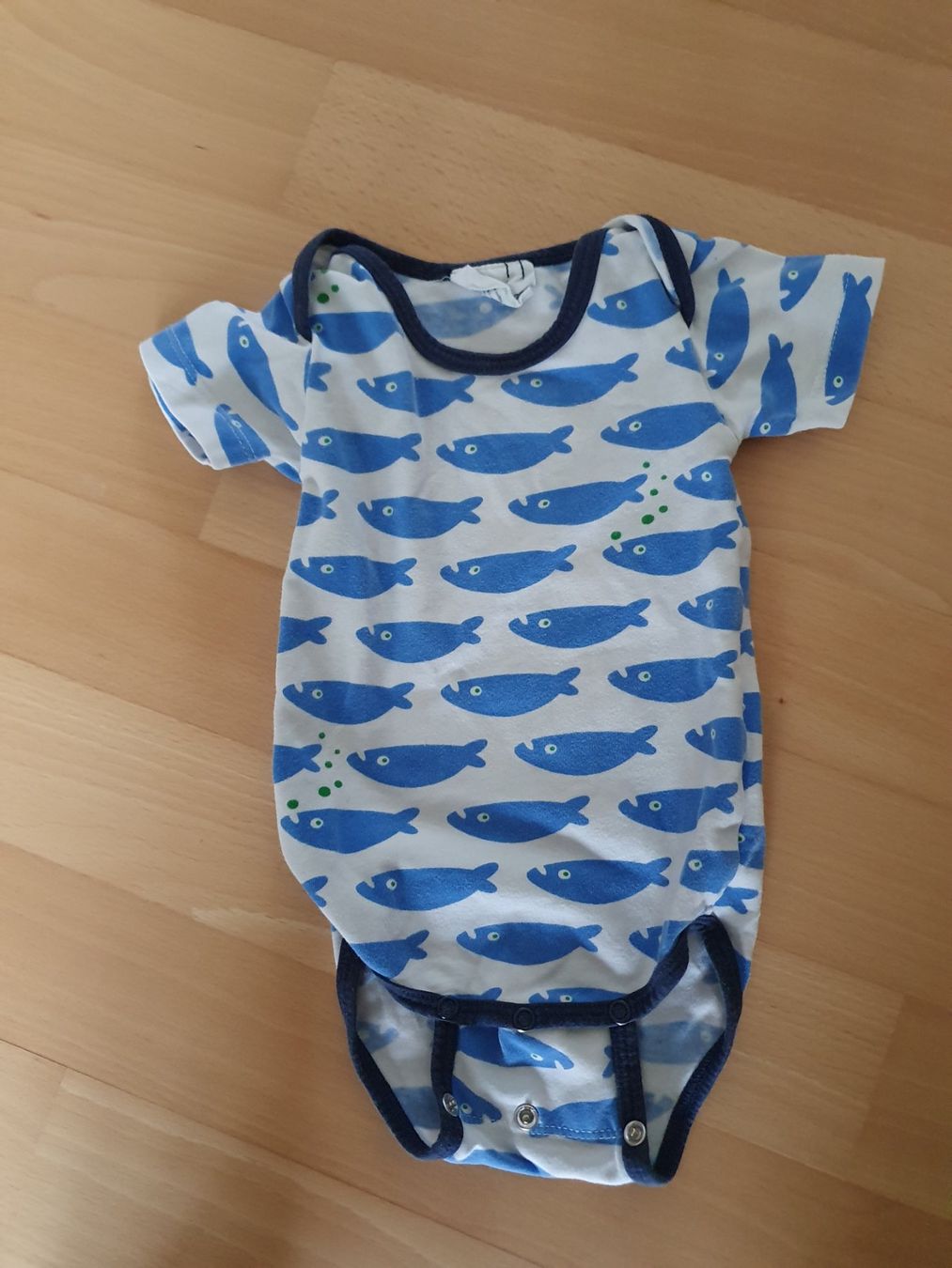 Lotti & Set di vestiti: Drei farbenfrohe Kurzarmbodys Gr. 50/56 – Usato da Winterthur venduto da Natascha_1994 2