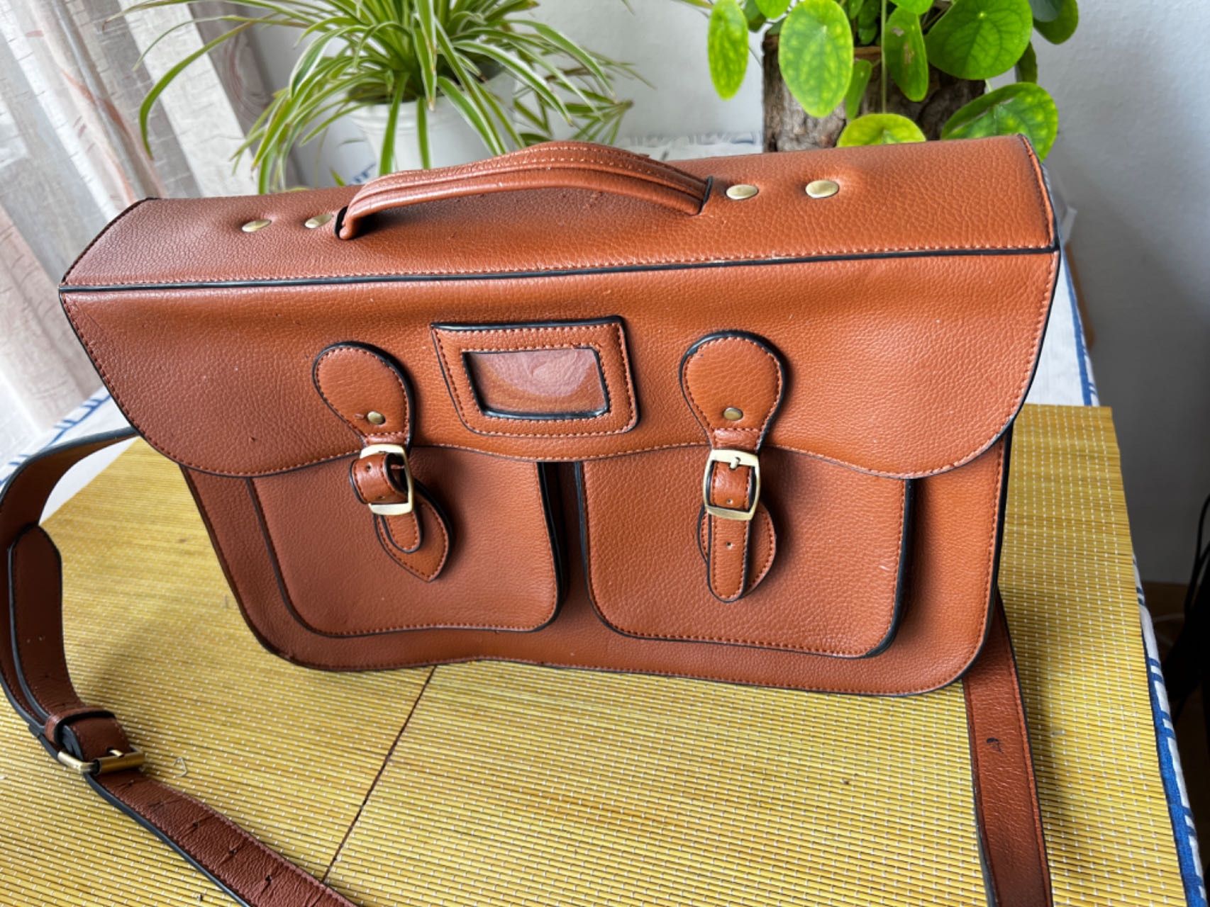 Taschen: A new bag 100% leather – Neu (gemäss Beschreibung) aus Genève von tertasse