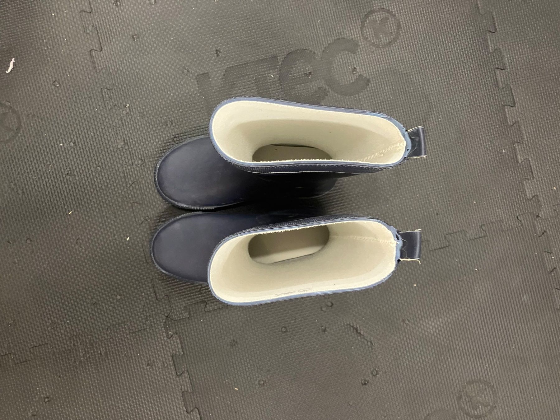Scarpe da uomo: Gummistiefel 34/35 – Nuovo (secondo la descrizione) da Zürich venduto da the_2lsz 3