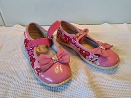 Naturino Sommerschuhe, mit blumen Muster. Grösse 26