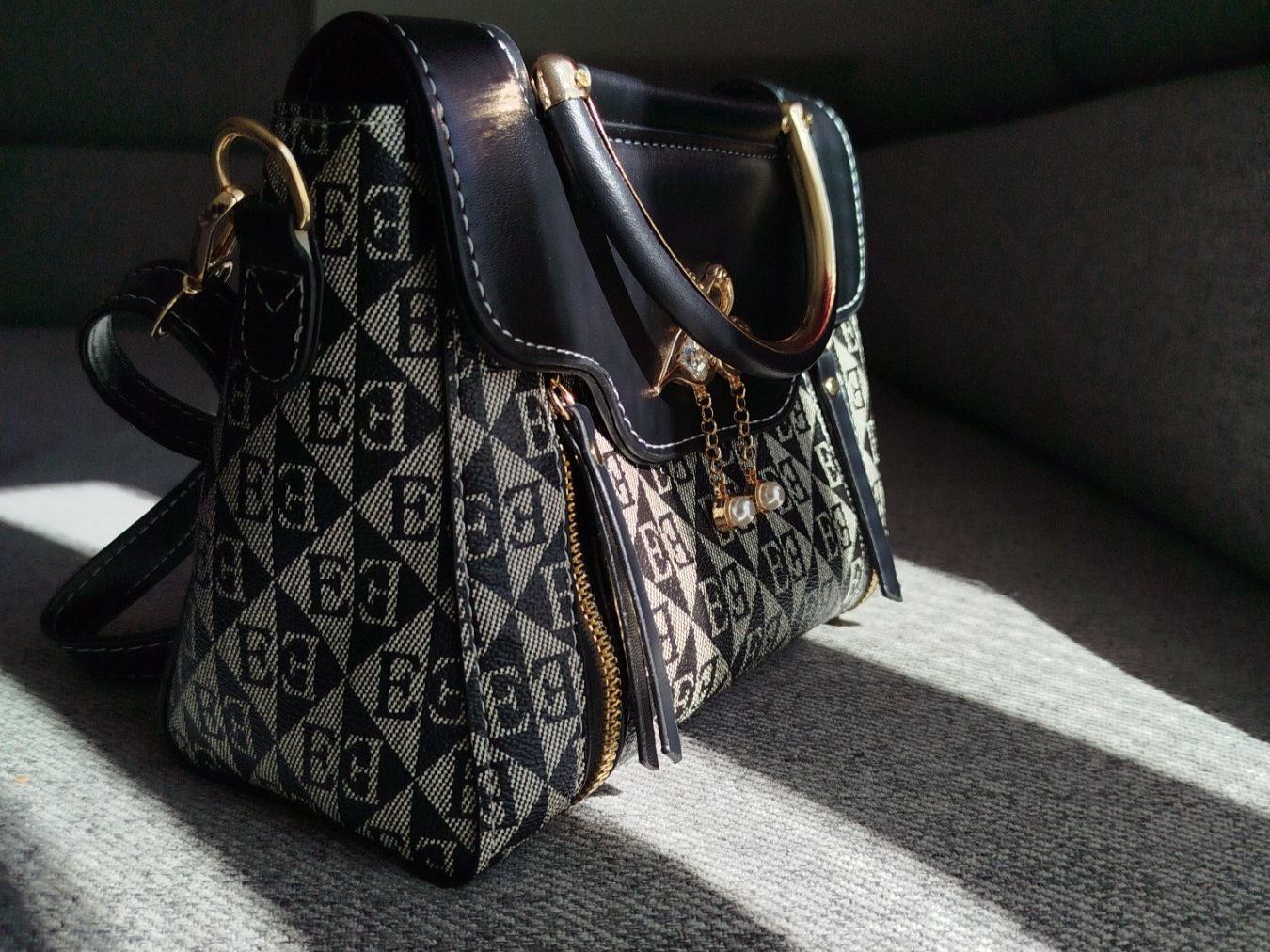 Borse da donna: Sac à main neuf – Usato da Nyon venduto da sor_rn6y 1