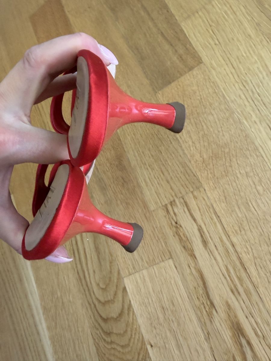 Scarpe da donna: Mules en satin Sebastian – Usato da Genève venduto da luc_5829 2