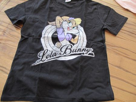 Schwarzes Lola Bunny T-Shirt, Grösse M164- Top Zustand!