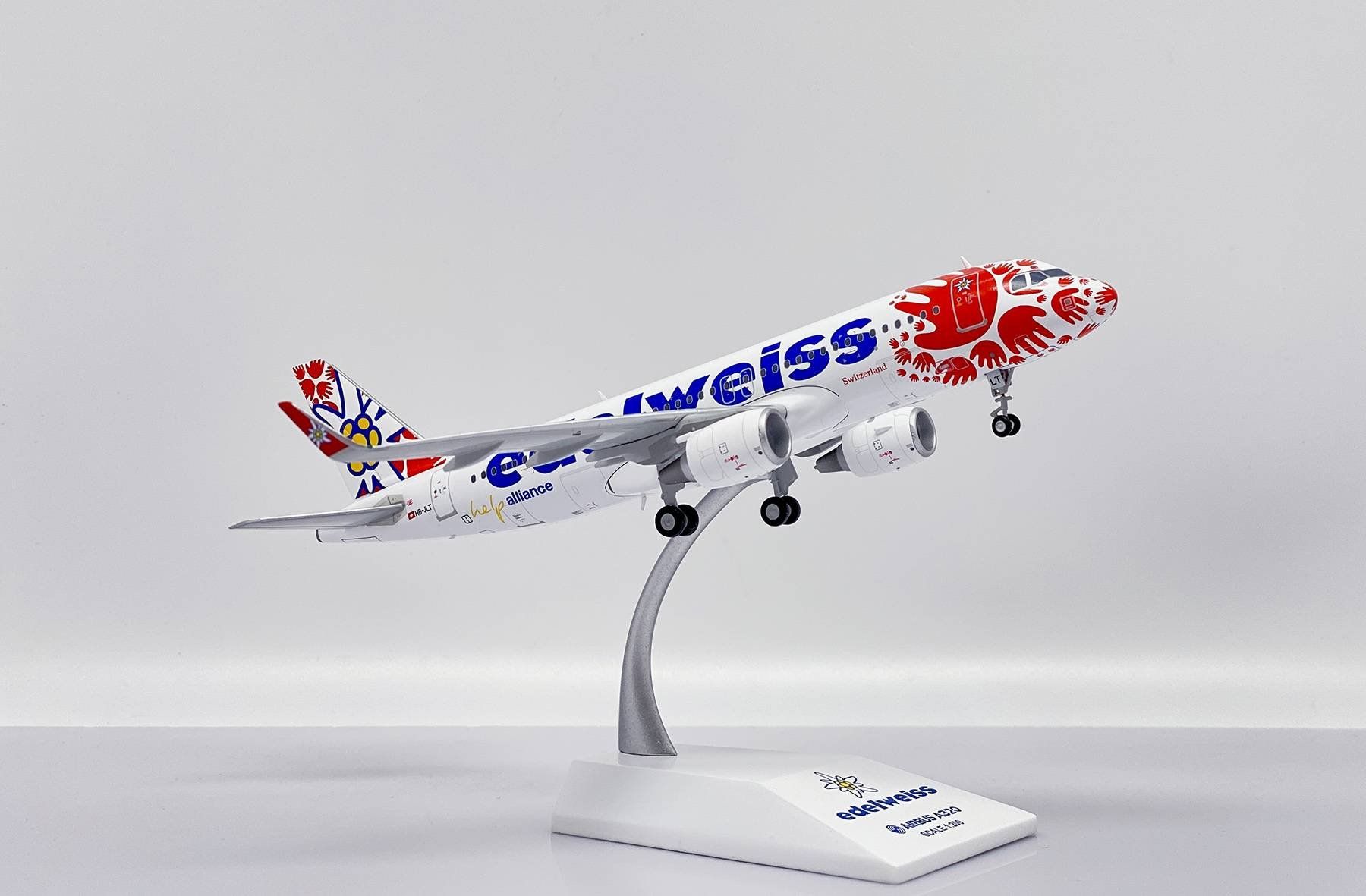 Edelweiss Kit di modellismo & Modellini statici: A320 EDELWEISS – Nuovo e nell'imballaggio originale da Morges venduto da iljamuromez 1