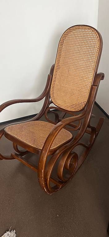 Chaises: Schaukelstuhl  – D'occasion à Frauenfeld par sergeant_pepper