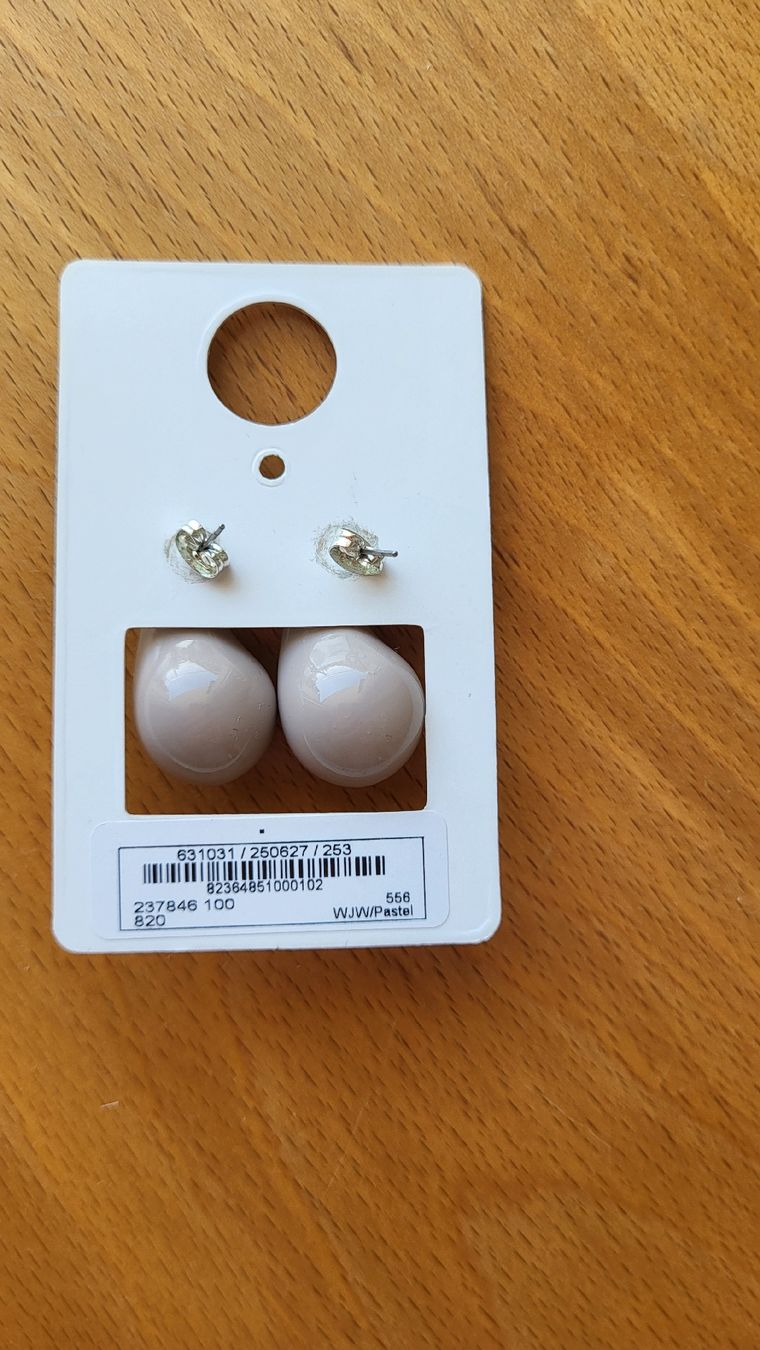 Orecchini pendenti & Orecchini a lobo: Ohrstecker Tropfenform beige neu – Nuovo (secondo la descrizione) da Muttenz venduto da Igma 1