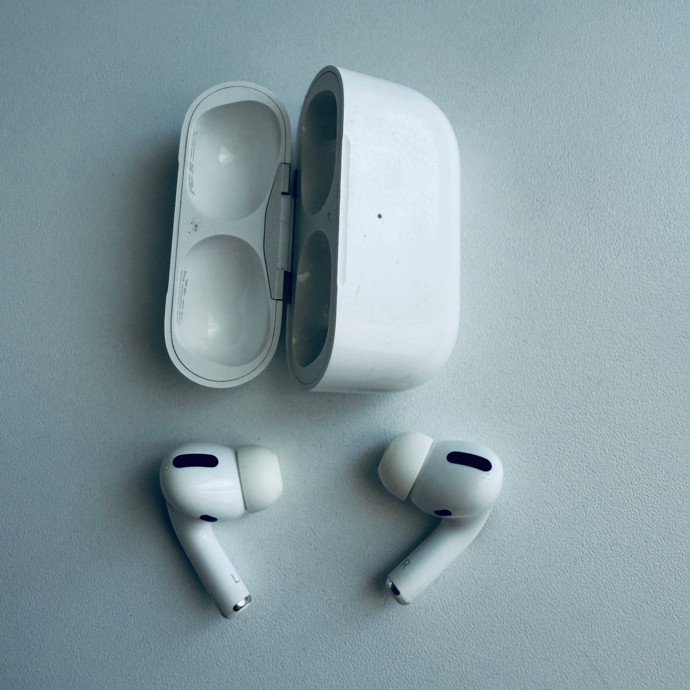 Apple Kopfhörer: Original Apple AirPods Pro 1 Gen. MagSafe Case – Gebraucht aus Basel von MY.AIRPODS.SHOP 1