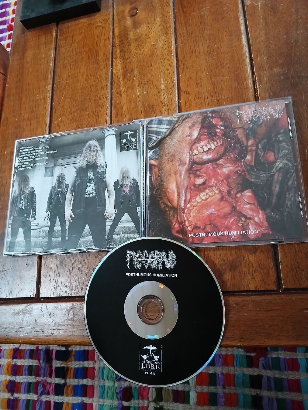 CD: pissgrave- post... – Usato da St-Cergue venduto da VeganWarrior