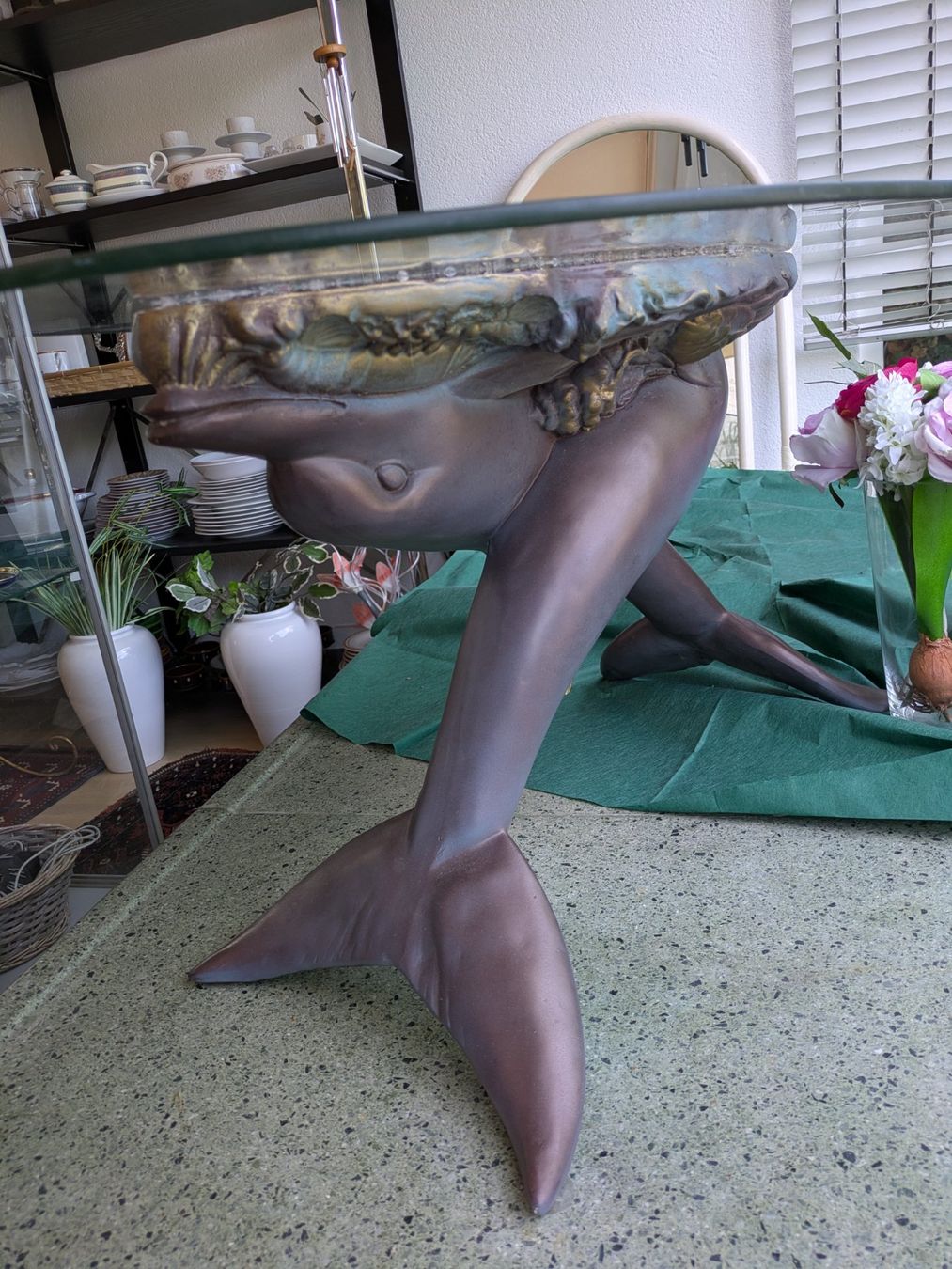 Tavoli: Salontisch mit Delfinfuss – Usato da Erlenbach ZH venduto da sialena
