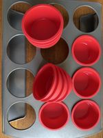 12 Silicone Muffin Liners Red Baking Cups with Metal Pan
