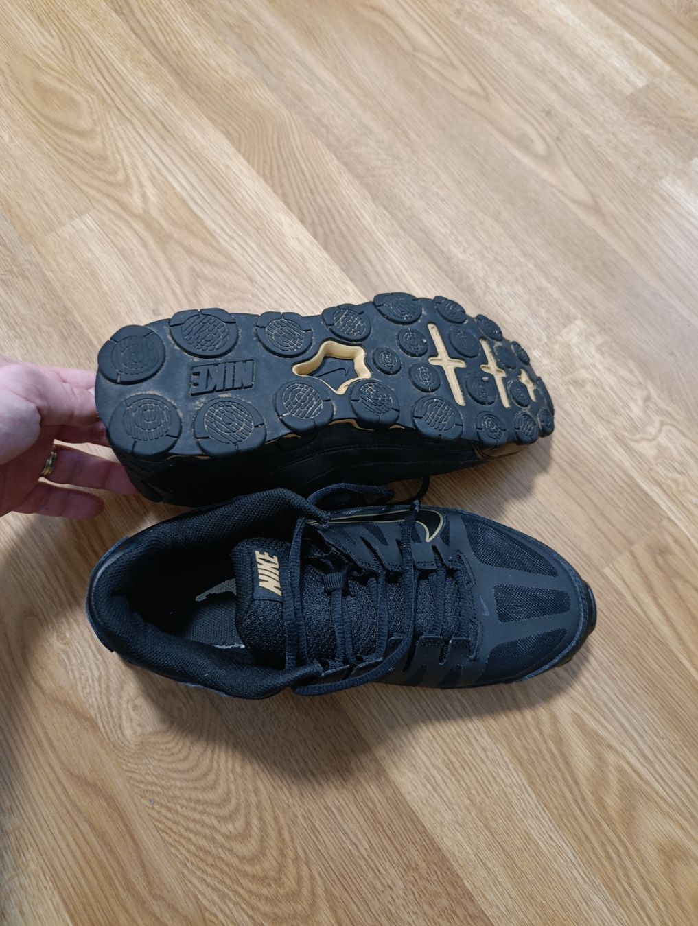Nike Scarpe da uomo: Nikeschuhe  Gr. 43 – Usato da Uster venduto da jon_99g6 1
