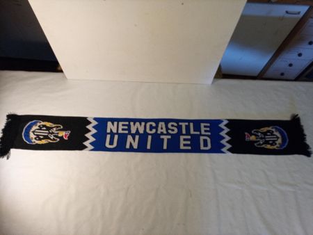 Newcastle United Fanschal, Original, Top Zustand! (13)