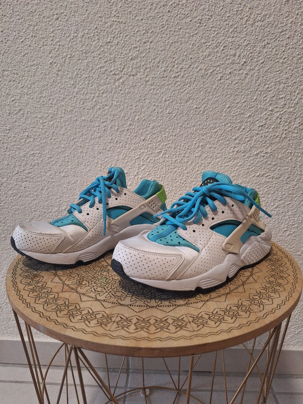 Nike Scarpe da donna: Nike Air Huarache – Usato da Egg b. Zürich venduto da bin_tn7z