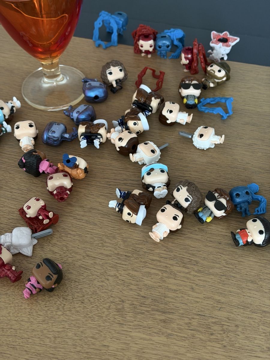 Statuette: Funko Pop Figuren, Jedes Teil einzeln. – Nuovo (secondo la descrizione) da Jona venduto da biy_f8qm