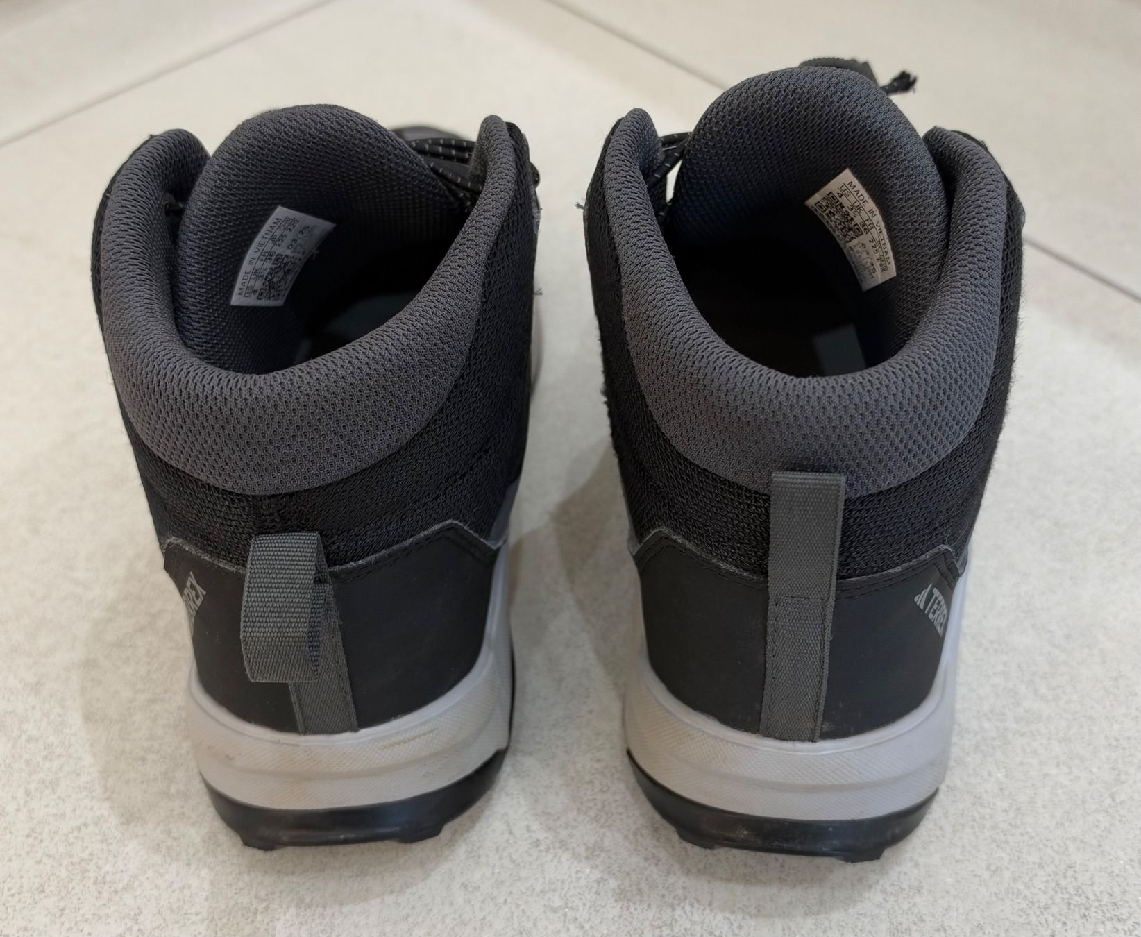 Adidas Chaussures garçon: Adidas Terrex Gr.36 – D'occasion à Contone par Chaos76 2