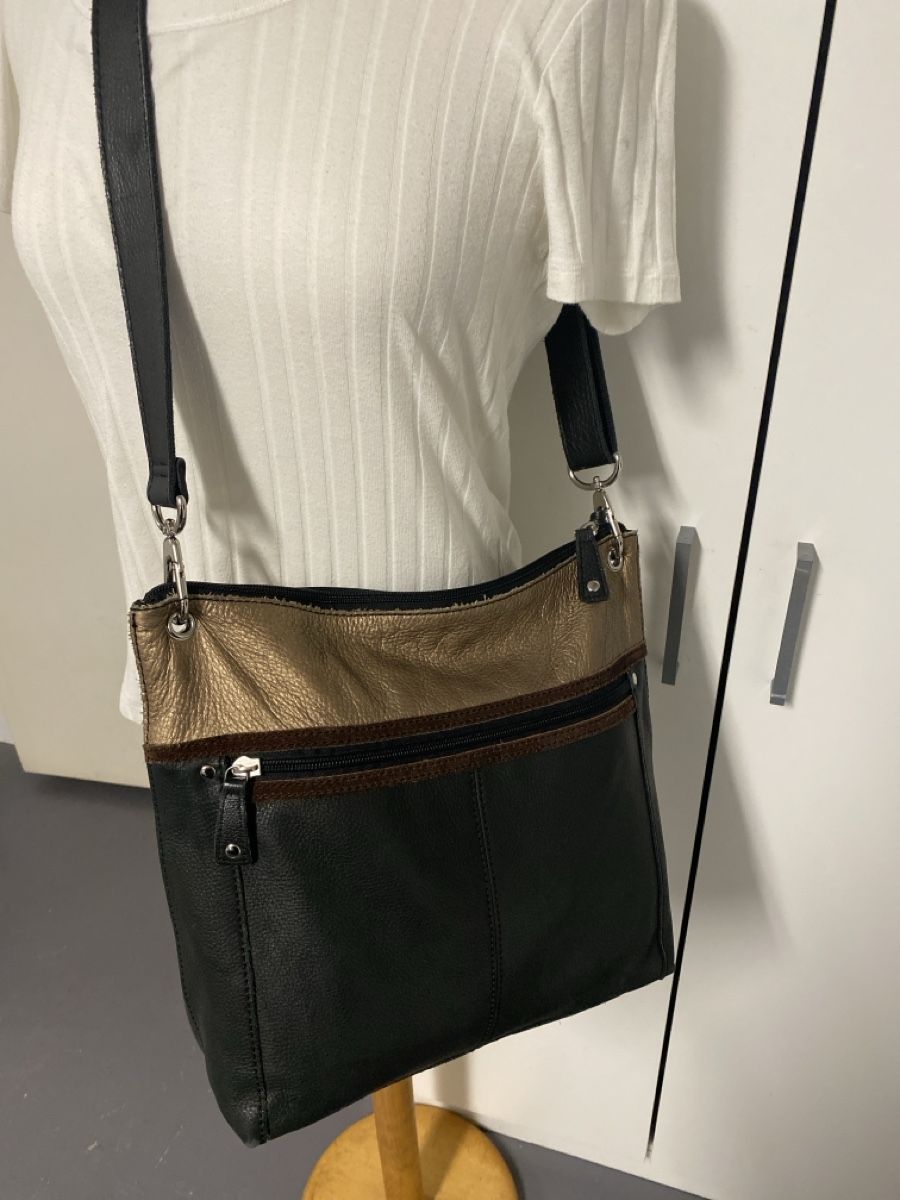 Fossil Borse da donna: Fossil Leder Tasche – Usato da Biel-Benken BL venduto da PANORMUS 1
