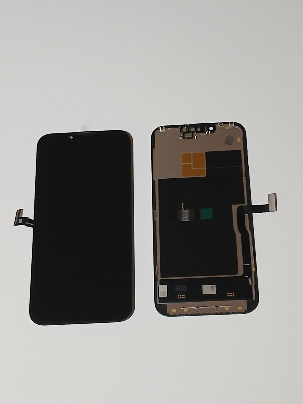 Apple Telefoni cellulari / Smartphones: Display  Iphone 13 pro Soft Oled. – Nuovo e nell'imballaggio originale da Leukerbad venduto da wor_sf98