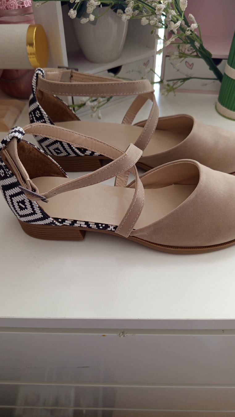 Scarpe da donna: elegante beige Sandale – Nuovo (secondo la descrizione) da Nidau venduto da mka_mzd7 5
