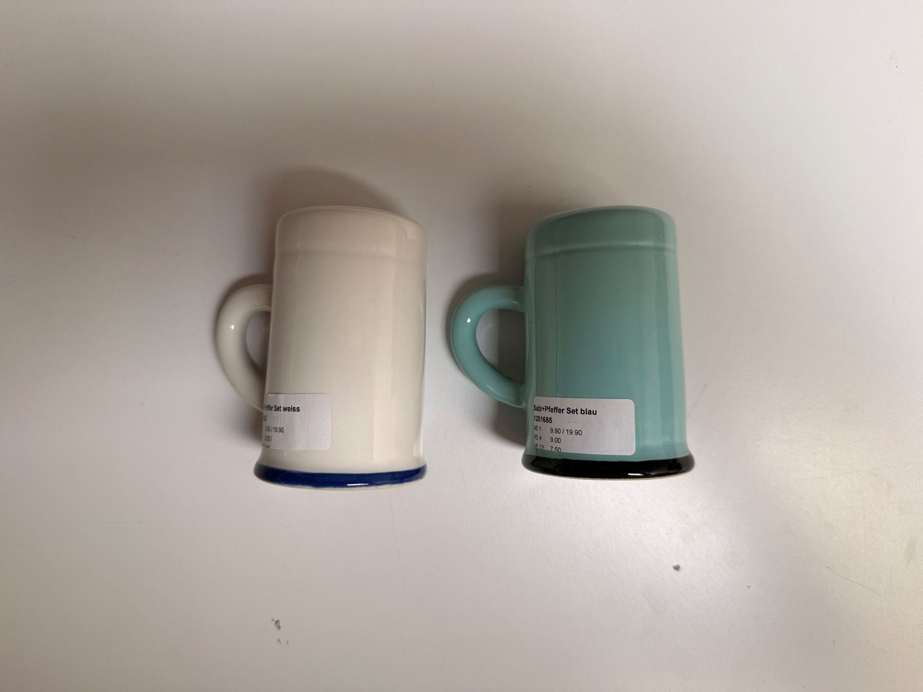 Küchengeräte: Salz Pfeffer Set weiss und blau – Neu (gemäss Beschreibung) aus Zug von isdach