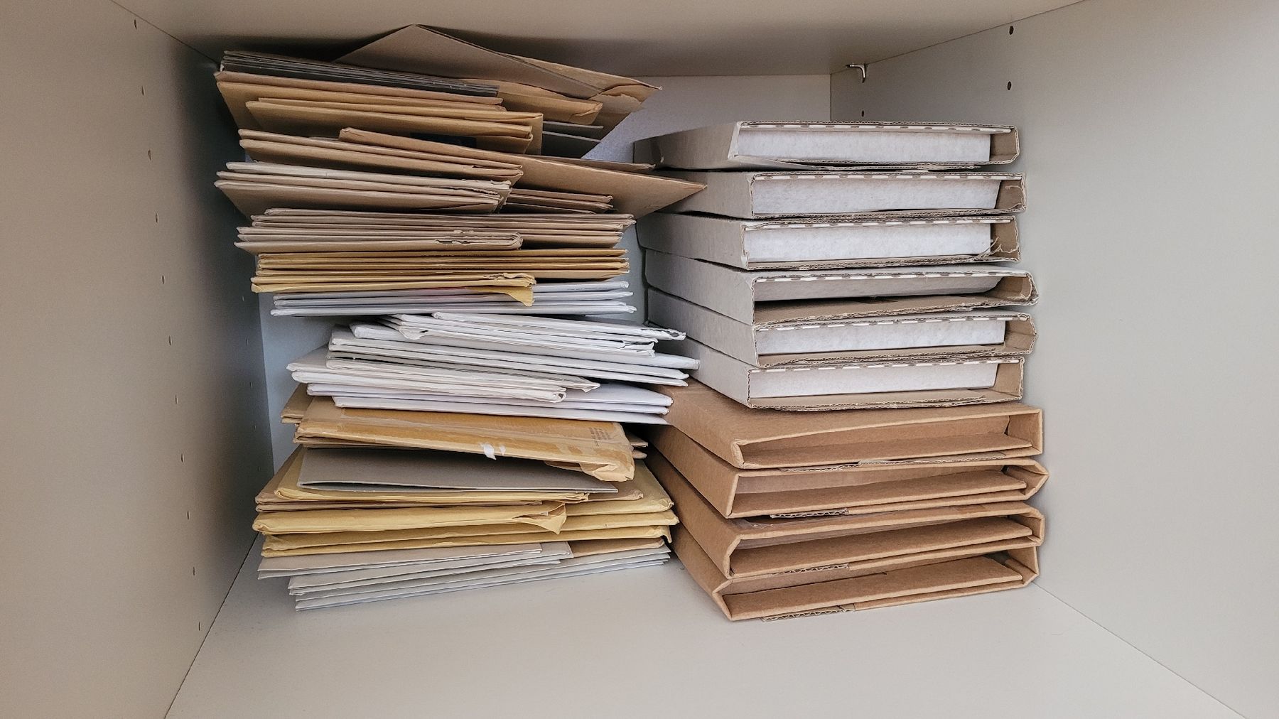 Alle Briefmarken: Briefmarken – Neu und originalverpackt aus Thun von mirjam1982 4