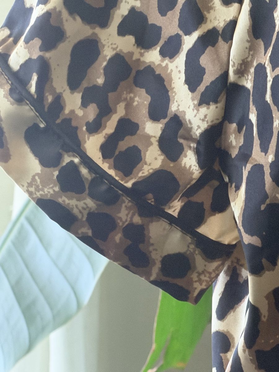 Negligees & Pigiami: Chic Leopard Print Short Sleeve Pyjama Shirt – Usato da Bouveret venduto da dou_g8q7 2