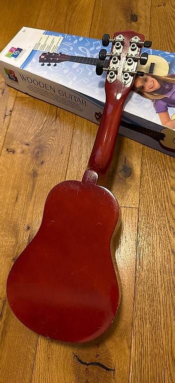 Strumenti musicali: Ukulele – Usato da Winterthur venduto da and_6ktn 2