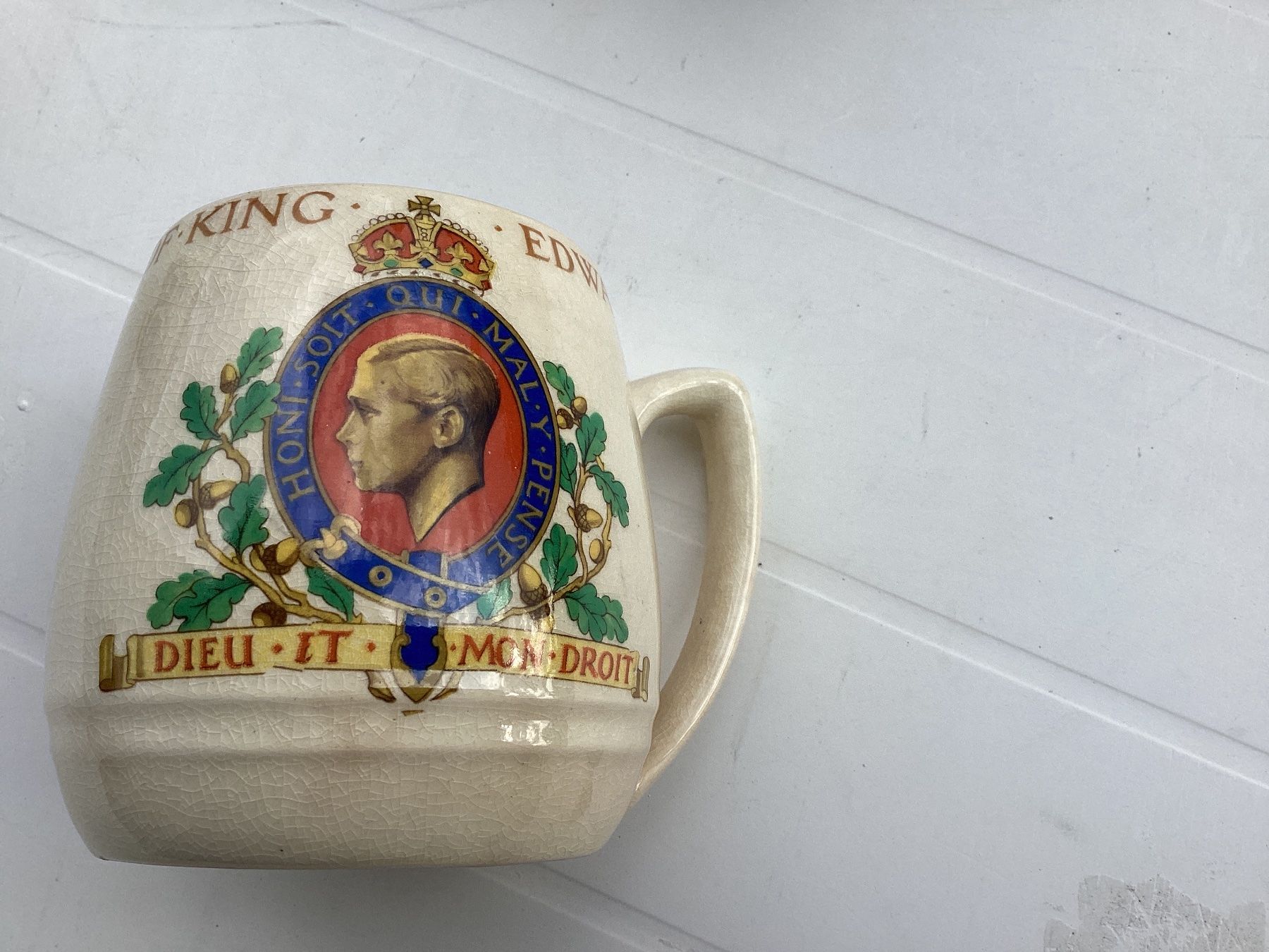 Tazze: 3 tasses vintages commémoratives – Usato da Pully venduto da claddagh 1