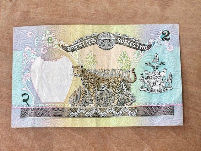Banconote: 1 Banknote aus Nepal à 2 Rupies – Usato da Dürnten venduto da Scheidegg32 1