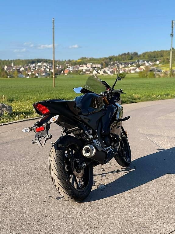 Strada: YAMAHA YZF-R 125 ABS – Usato da Fahrwangen venduto da kry_5kbd 2