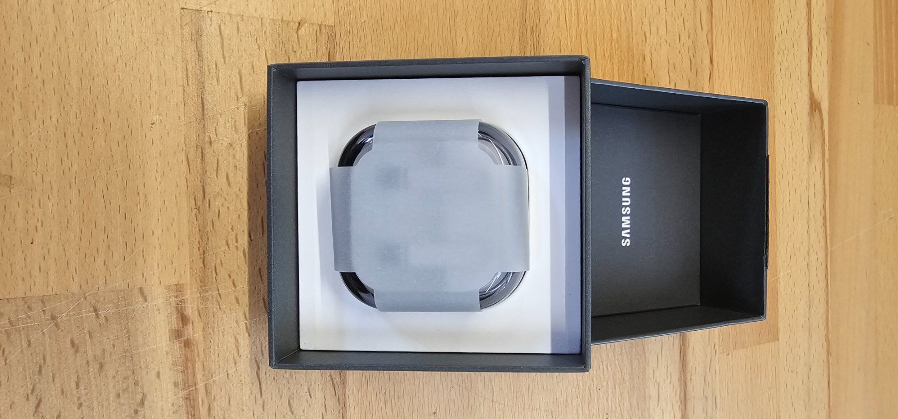 Cuffie: Samsung Galaxy Buds 4 Pro – Nuovo (secondo la descrizione) da Thusis venduto da ultimus_schweiz 1
