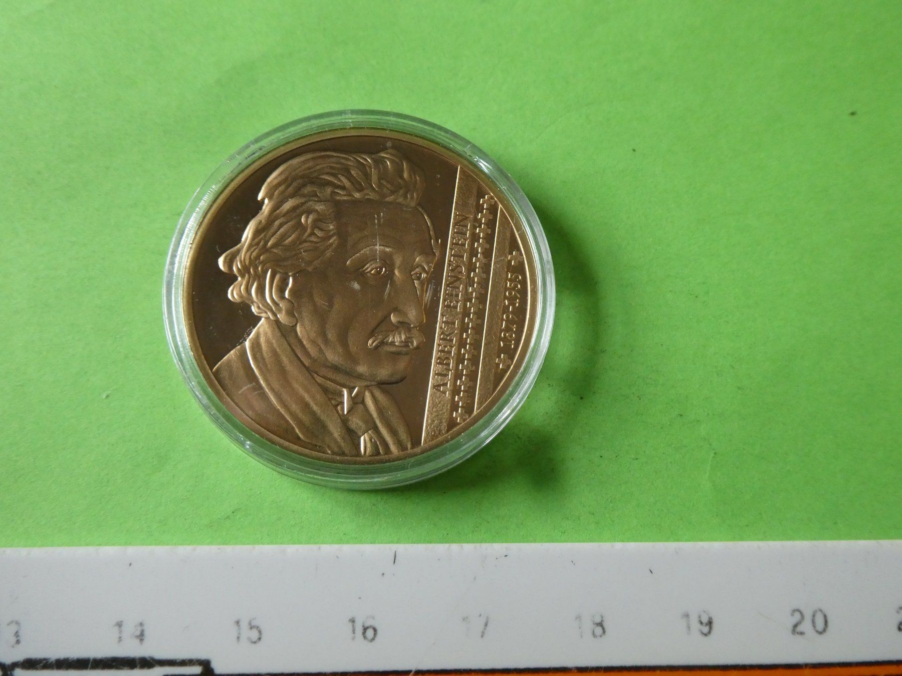 Medaglie: Schweiz,  vergoldete Medaille 33 mm PP,  Albert Einstein – Usato da Hinterforst venduto da Rohusri