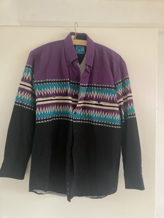 Hemd / button-down shirt