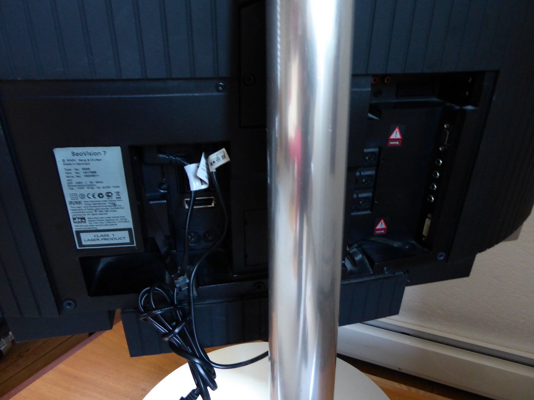 Bang & Olufsen Televisori: BeoVision 7, Type No. 9338 mit elektrischem Standfuss – Usato da Eschenz venduto da sommerwind2012 6