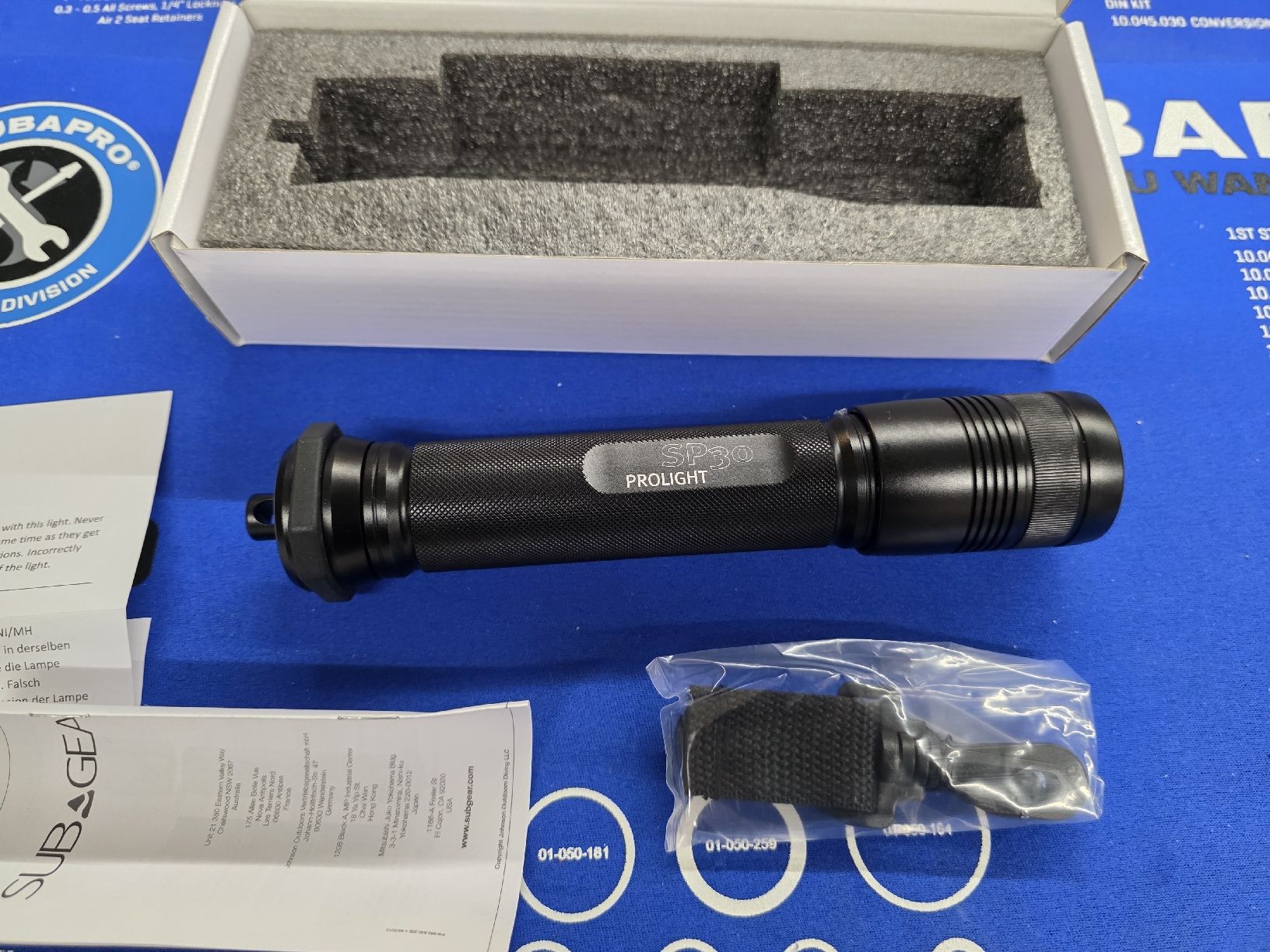 Lampade: Subgear Taucher Lampe SP30, NEU – Nuovo e nell'imballaggio originale da Remetschwil venduto da Schnickian
